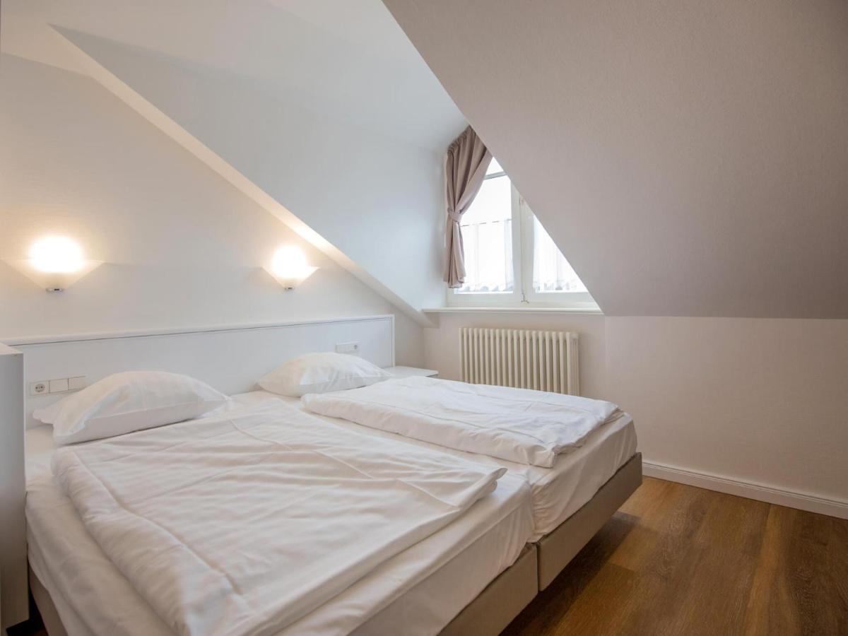 Komfortplus 1-raum-appartement Mit Balkon Im Dachgeschoss 095